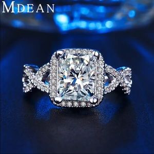 Beautiful CZ engagement ring.